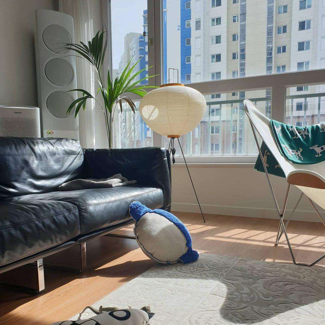 Elegant Japanese Mulberry Paper Floor Lamp for Living Room Indoor Illumination