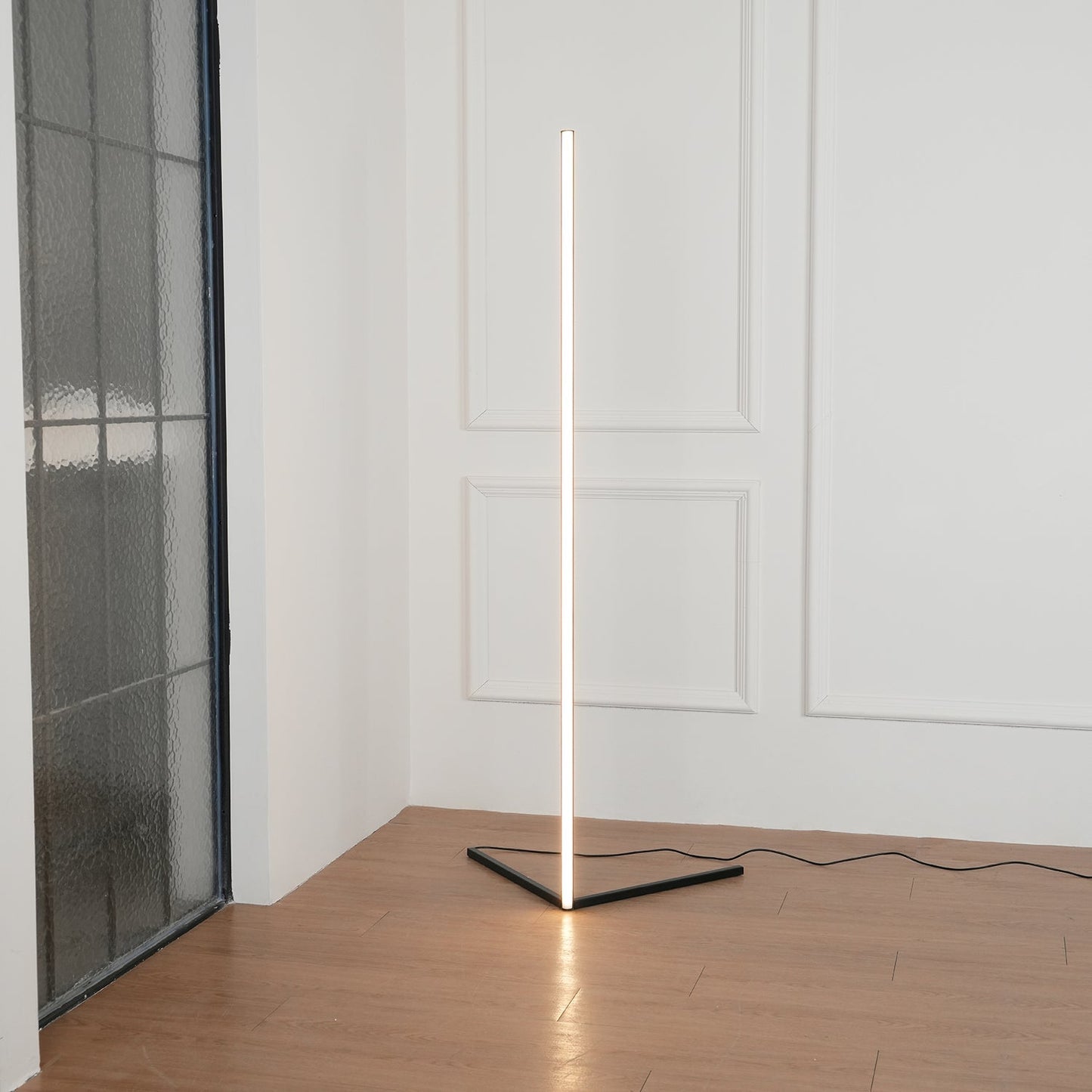 Modern Adjustable LED Floor Lamp for Living Room with Customizable Brightness