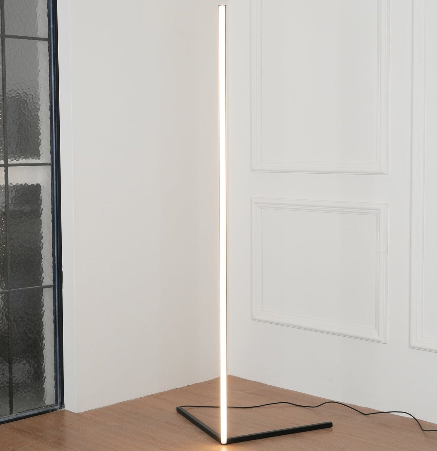 Modern Adjustable LED Floor Lamp for Living Room with Customizable Brightness