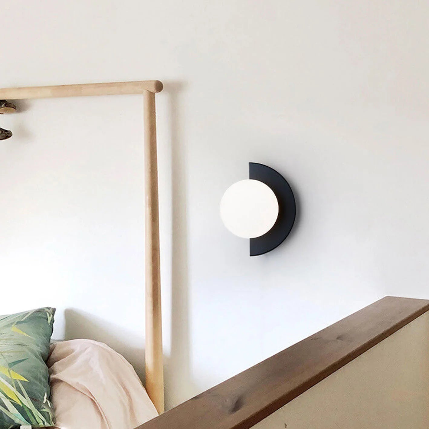 Nordic Semicircle Wall lamp
