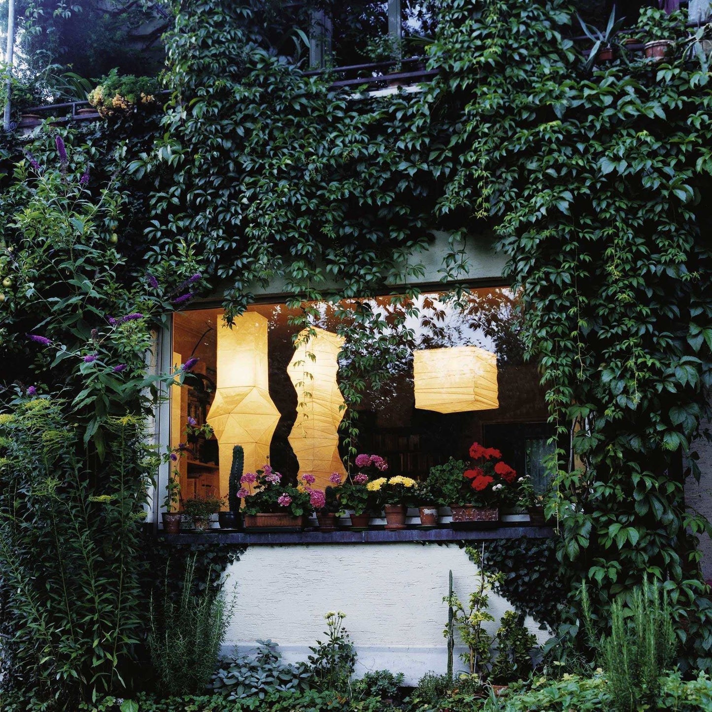 Modern Floor Lamp with Mulberry Paper Shade for Living Room and Indoor Use