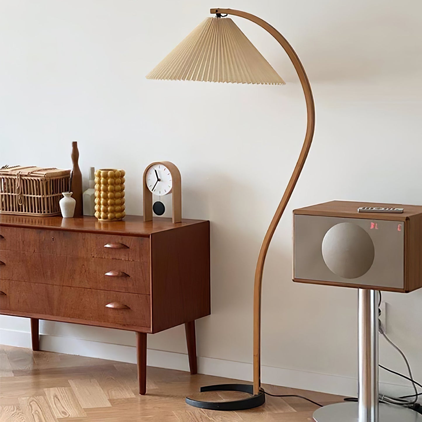 Modern Floor Lamp with Wooden and Metal Design